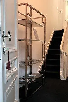 B&B Quatre20Cinq Antwerpen