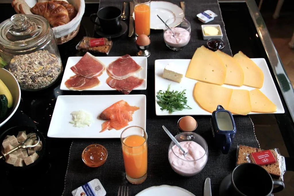 B&B Quatre20Cinq Antwerpen Frühstückspension